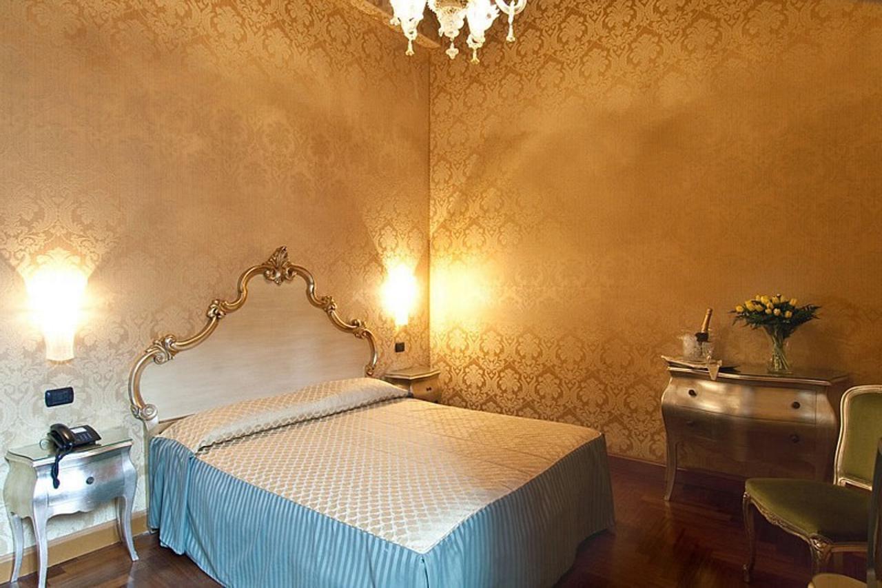 Hotel Belle Epoque Venesia Bagian luar foto