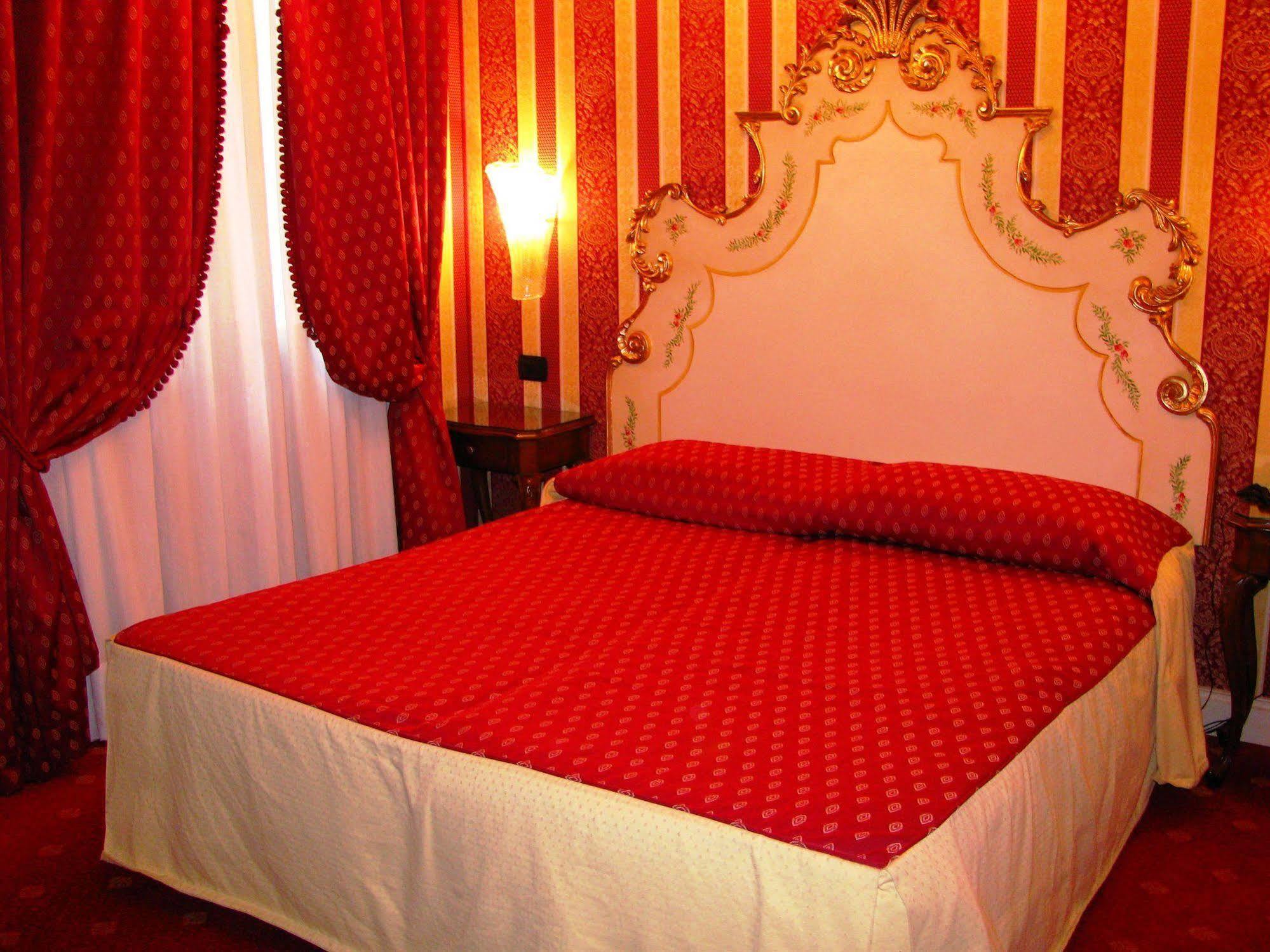 Hotel Belle Epoque Venesia Bagian luar foto