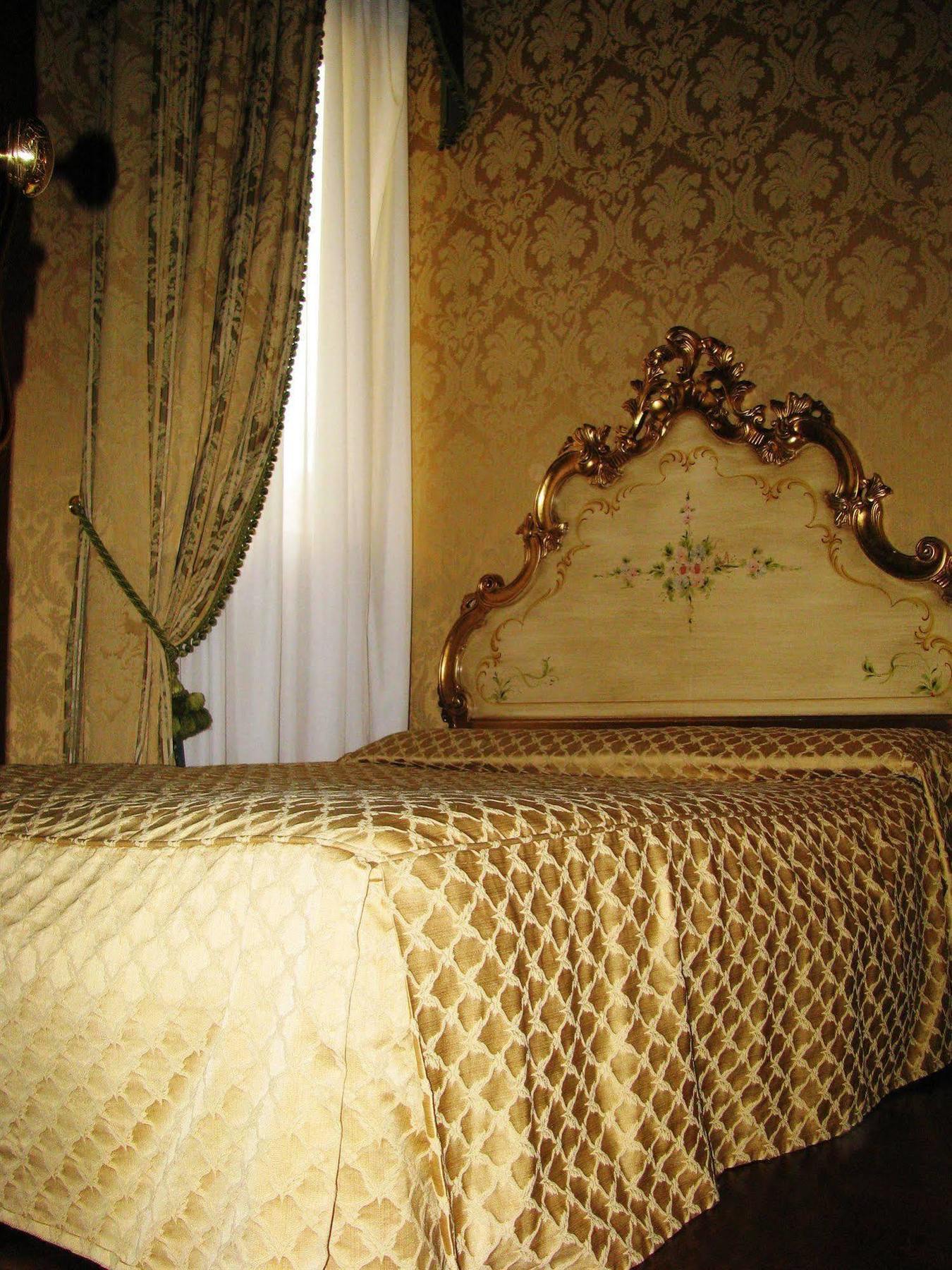 Hotel Belle Epoque Venesia Bagian luar foto